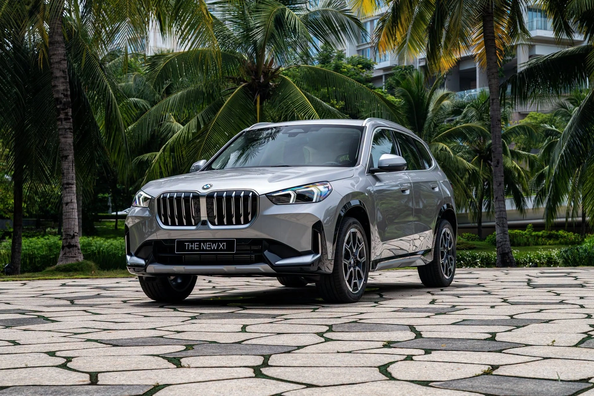 Tổng quan thiết kế ngoại thất vô cùng mạnh mẽ và hiện đại của BMW X1 thế hệ mới